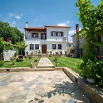 Clairy In Argalasti, Pelion