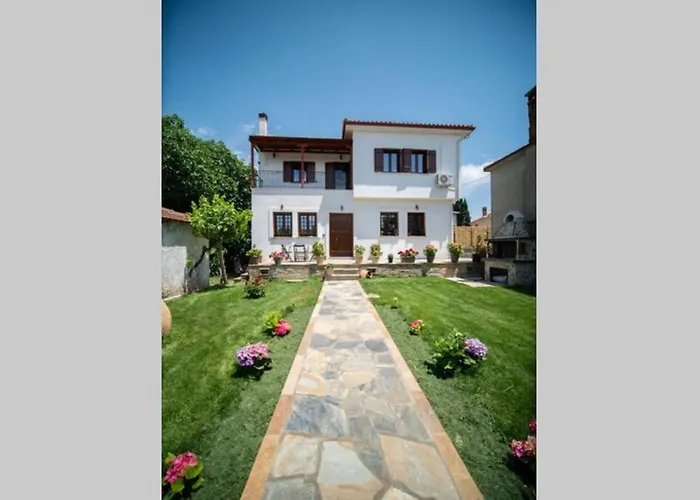 Clairy In Argalasti, Pelion Argalasti